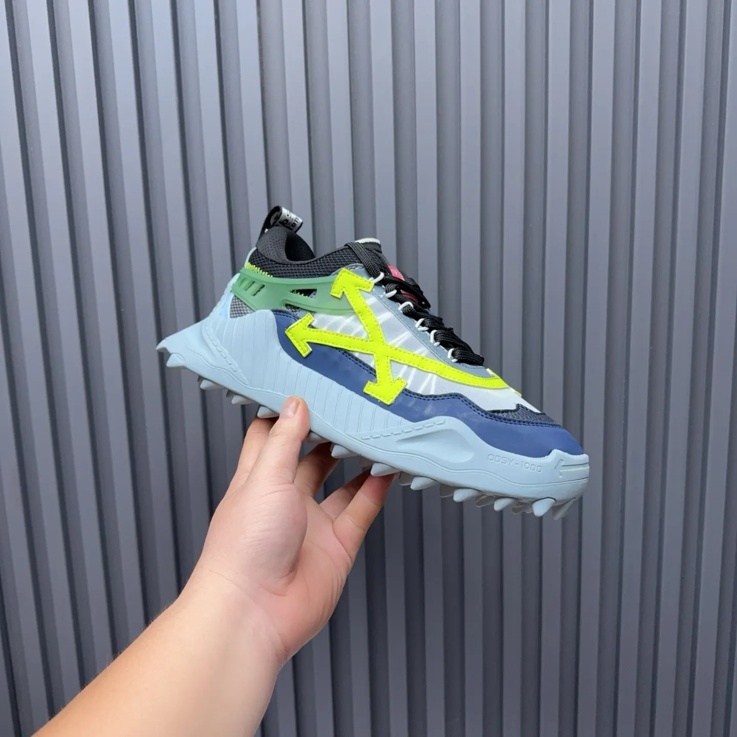 【OFF WHITE】P: 680💰Couple model, Size: Female 35-40; Male 39-44 (customized at 45.46) 2025SS trendy brand OFF WHITE classic popular model, combined outsole, official website original 1:1 developed top-level copy, ️Selected imported high-mercerized matte cowhide splicing breathable mesh ✔️Breathable lining, breathable and comfortable, simple and personalized design, official website rubber outsole.